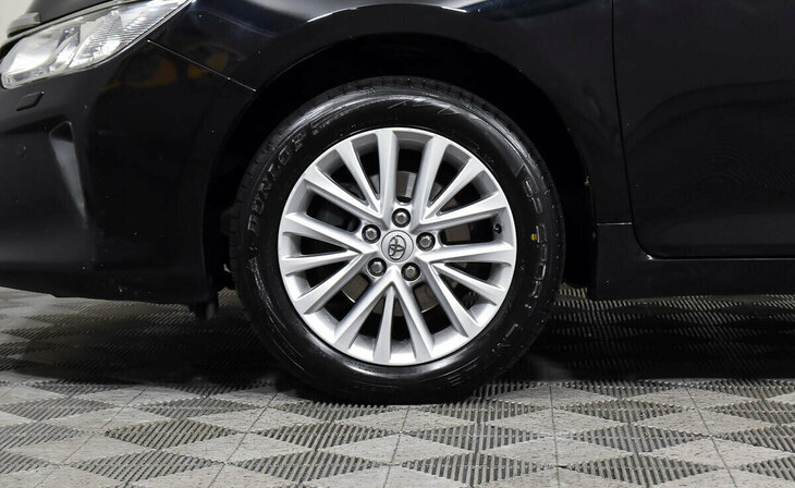 Toyota Camry - Фото 6