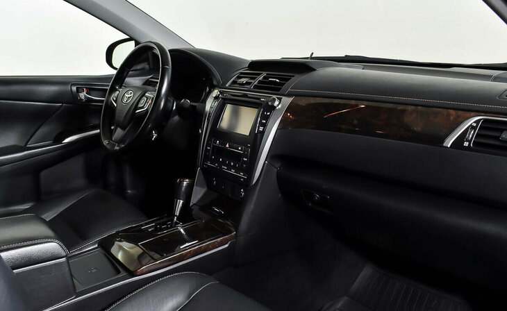Toyota Camry - Фото 7