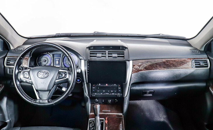 Toyota Camry - Фото 11