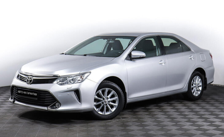 Toyota Camry - Фото 0