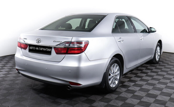 Toyota Camry - Фото 4