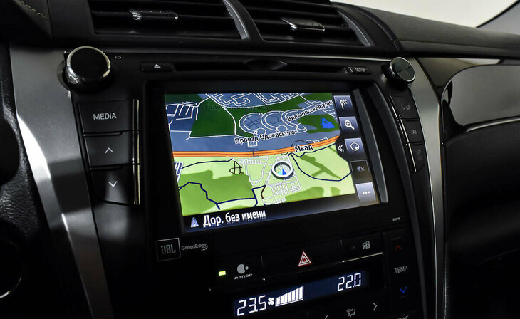 Toyota Camry - Фото 12