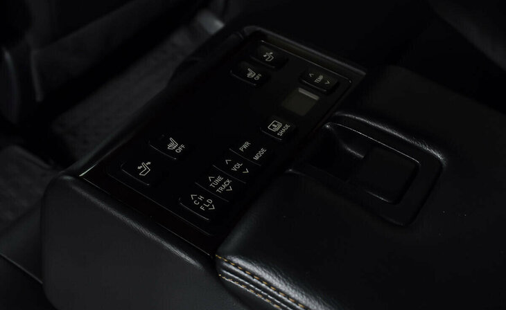 Toyota Camry - Фото 14