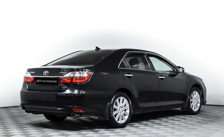 Toyota Camry - Фото 4