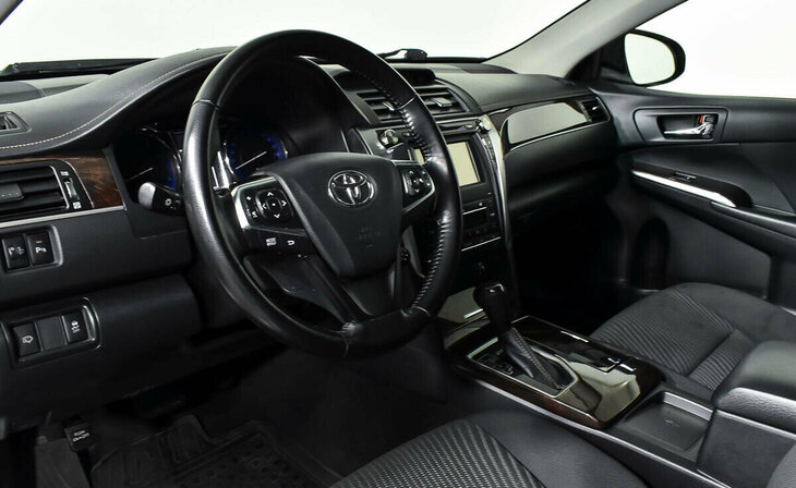 Toyota Camry - Фото 9