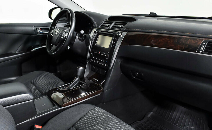 Toyota Camry - Фото 7