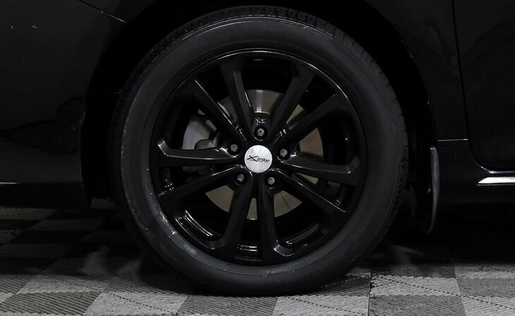 Toyota Camry - Фото 6