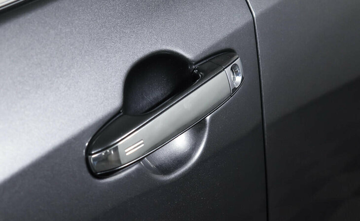 Toyota Camry - Фото 15