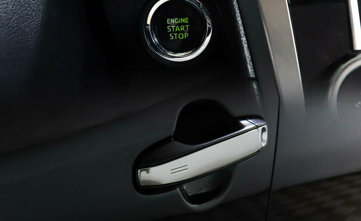 Toyota Camry - Фото 13