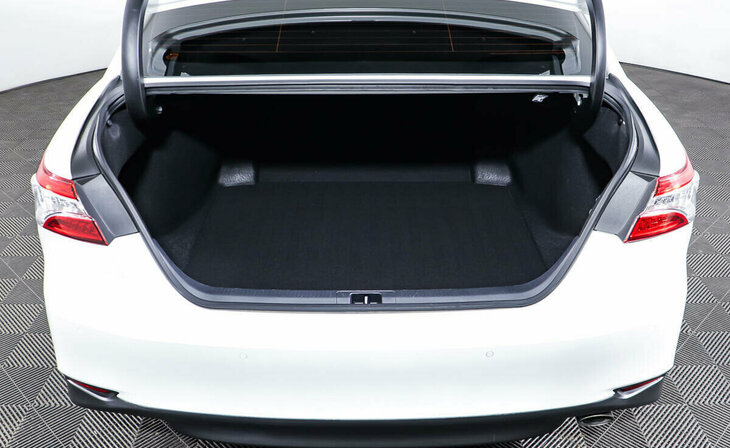 Toyota Camry - Фото 20