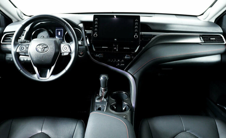Toyota Camry - Фото 9