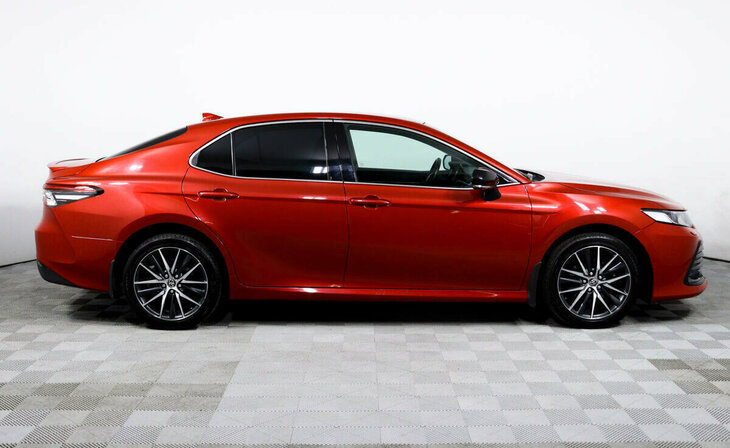 Toyota Camry - Фото 3