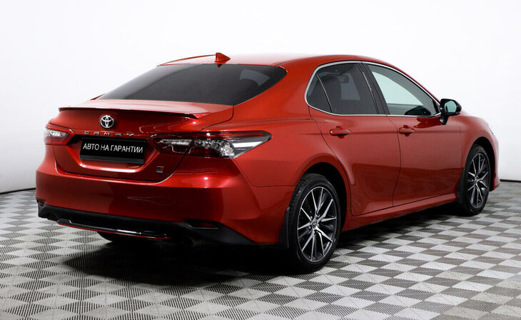 Toyota Camry - Фото 4