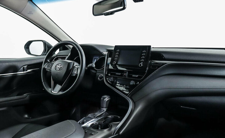 Toyota Camry - Фото 6