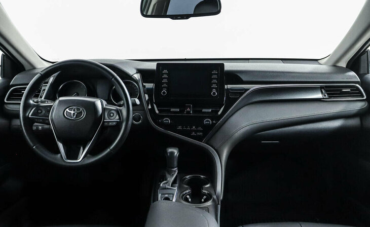Toyota Camry - Фото 7