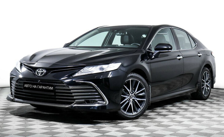 Toyota Camry - Фото 0