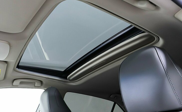 Toyota Camry - Фото 16