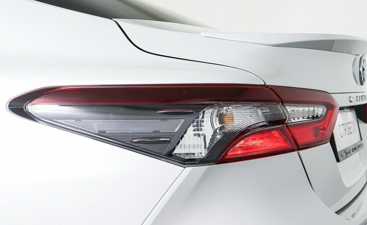 Toyota Camry - Фото 6