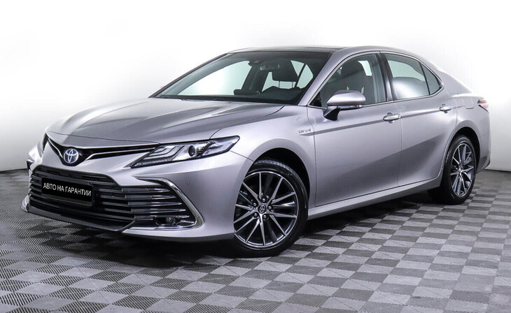 Toyota Camry - Фото 0