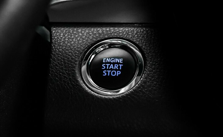 Toyota Camry - Фото 12