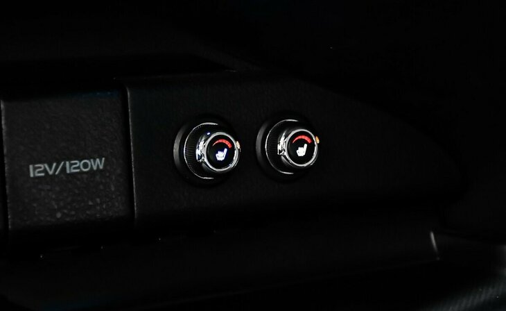 Toyota Camry - Фото 14