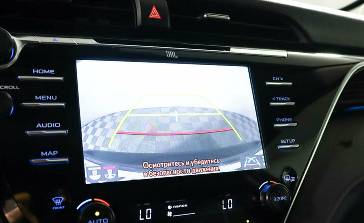 Toyota Camry - Фото 9