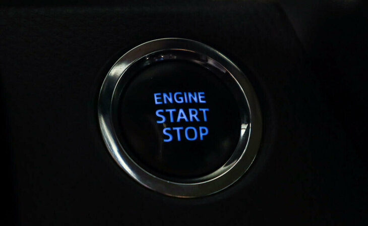 Toyota Camry - Фото 11