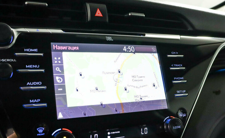 Toyota Camry - Фото 8