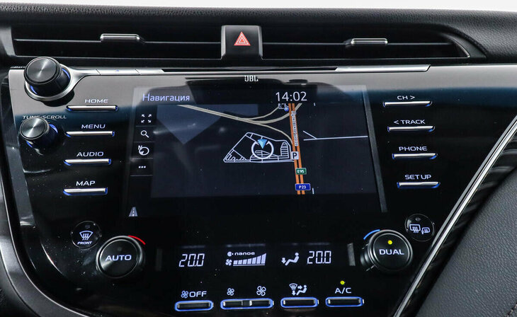 Toyota Camry - Фото 12