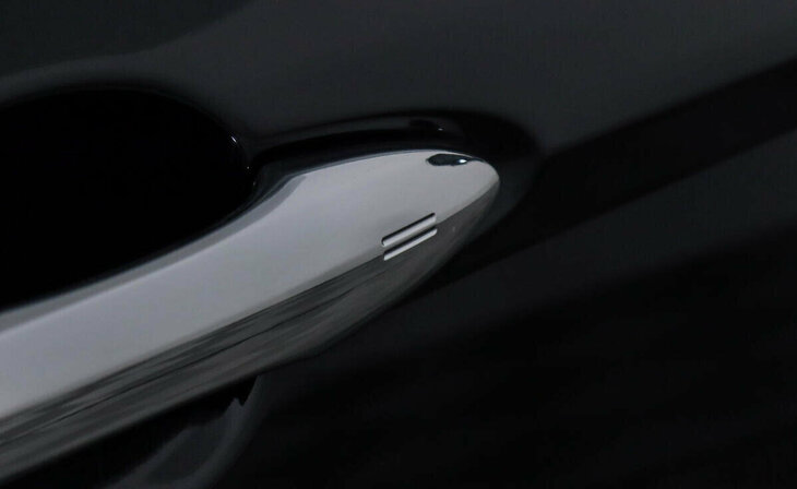 Toyota Camry - Фото 18