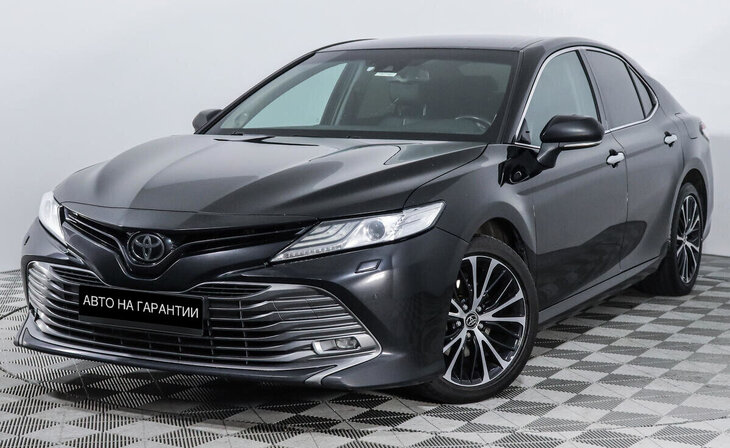 Toyota Camry - Фото 0