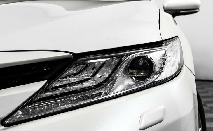 Toyota Camry - Фото 6