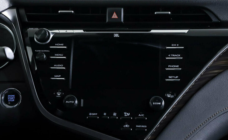 Toyota Camry - Фото 12