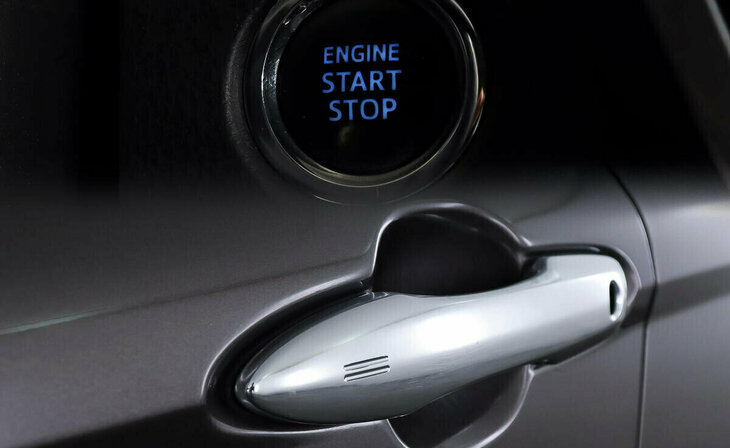 Toyota Camry - Фото 15