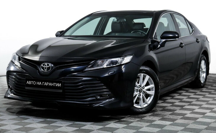 Toyota Camry - Фото 0