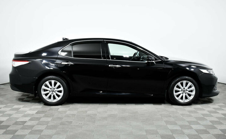 Toyota Camry - Фото 3