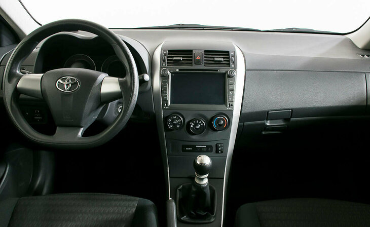 Toyota Corolla - Фото 10