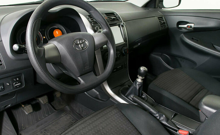 Toyota Corolla - Фото 11