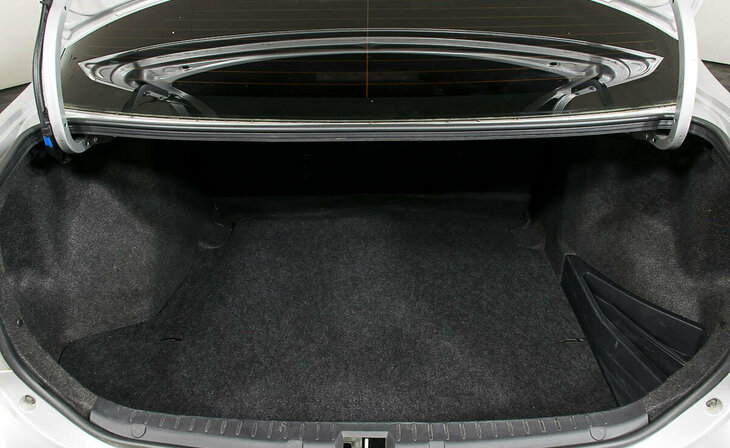 Toyota Corolla - Фото 14