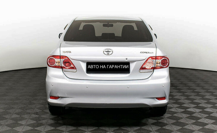 Toyota Corolla - Фото 5