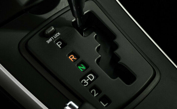 Toyota Corolla - Фото 10