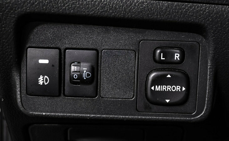 Toyota Corolla - Фото 11