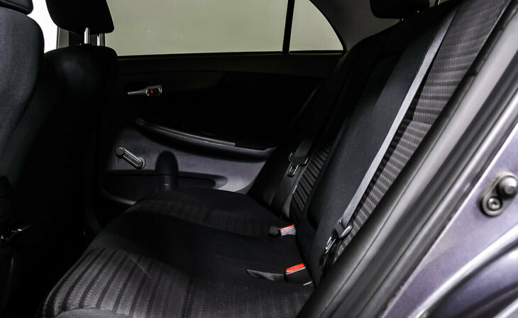 Toyota Corolla - Фото 12