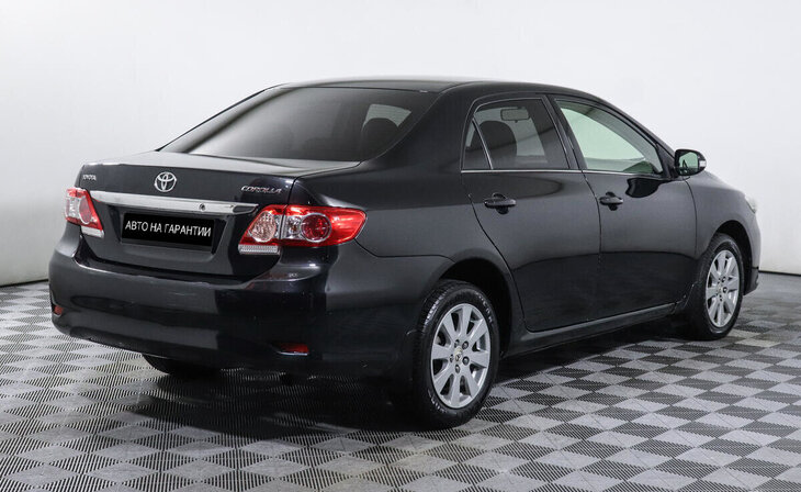 Toyota Corolla - Фото 2