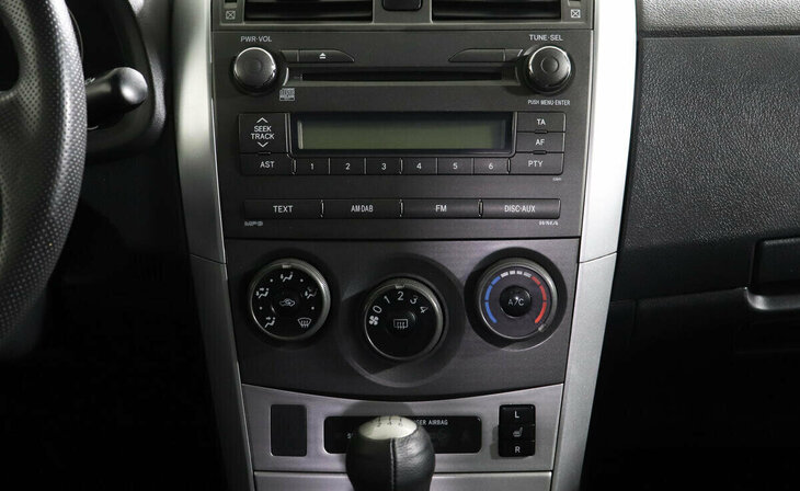 Toyota Corolla - Фото 7