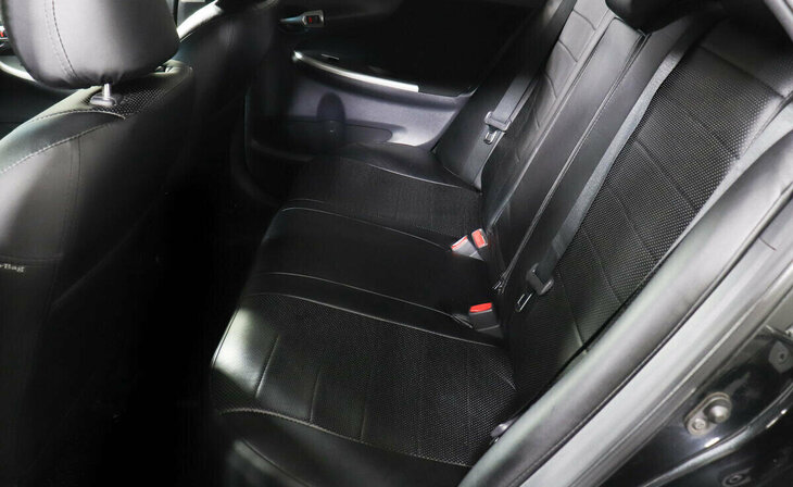 Toyota Corolla - Фото 8