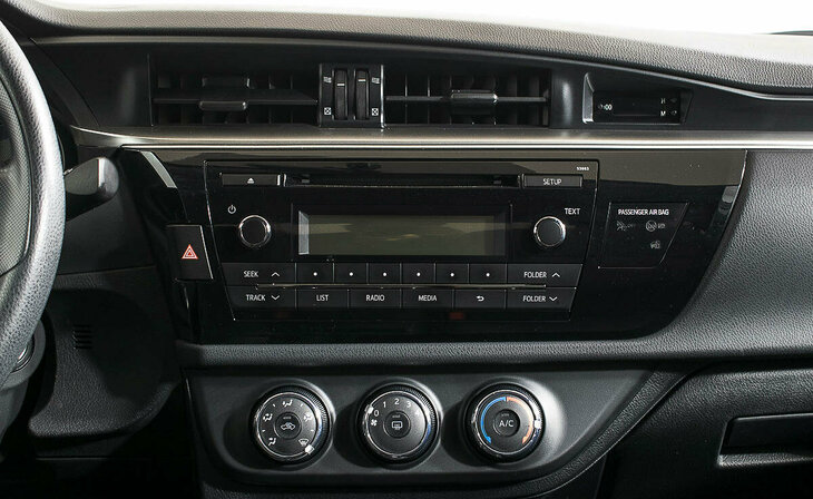 Toyota Corolla - Фото 11