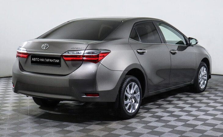 Toyota Corolla - Фото 2