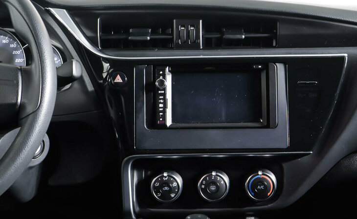 Toyota Corolla - Фото 12