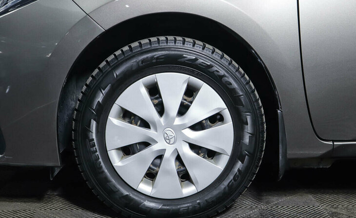 Toyota Corolla - Фото 7